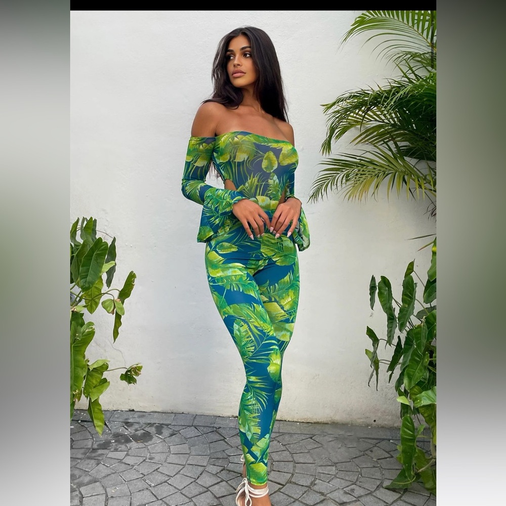 2 Piece Set - image 4